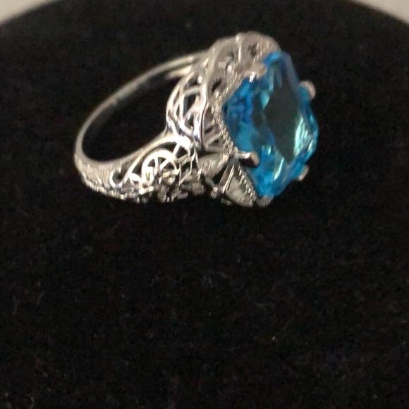 - Silver/Blue Rlng - Picture 3 of 6